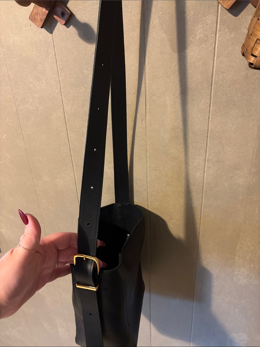 NWT Madewell Classic Black Leather Crossbody Bag - Minimalist Shoulder Purse - Picture 8 of 8